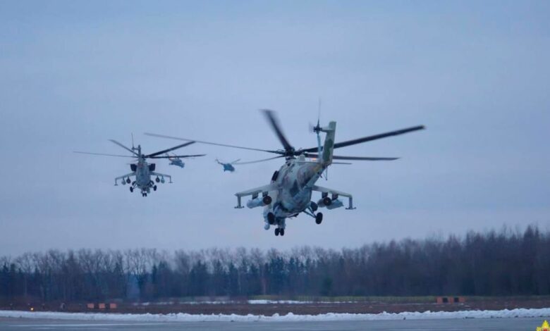 На білоруських аеродромах зафіксовано активність російських вертольотів