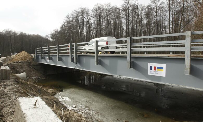 Новий міст: відновлено сполучення між Черніговом та громадами на правому березі Десни (Фото)