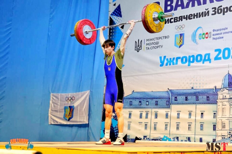 Представники з Чернігівщини вибороли дві золоті медалі на Кубку України з важкої атлетики