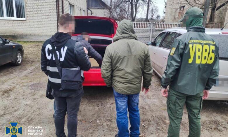 СБУ затримала чернігівського прикордонника, який намагався «злити» фсб інформацію про охорону північних рубежів (Фото)
