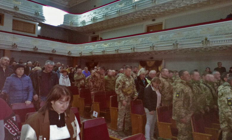 У Прилуках влаштували концерт для військових (Фото)