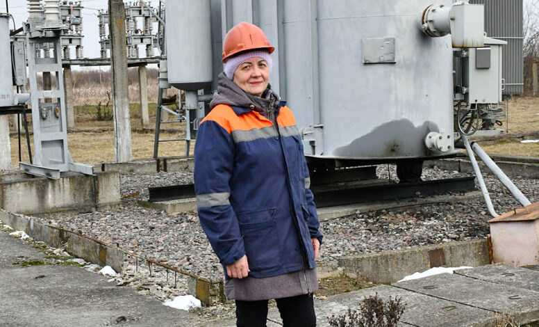 Жінки в енергетиці: Ірина Шалапуда – єдина чергова на високовольтній підстанції на Чернігівщині