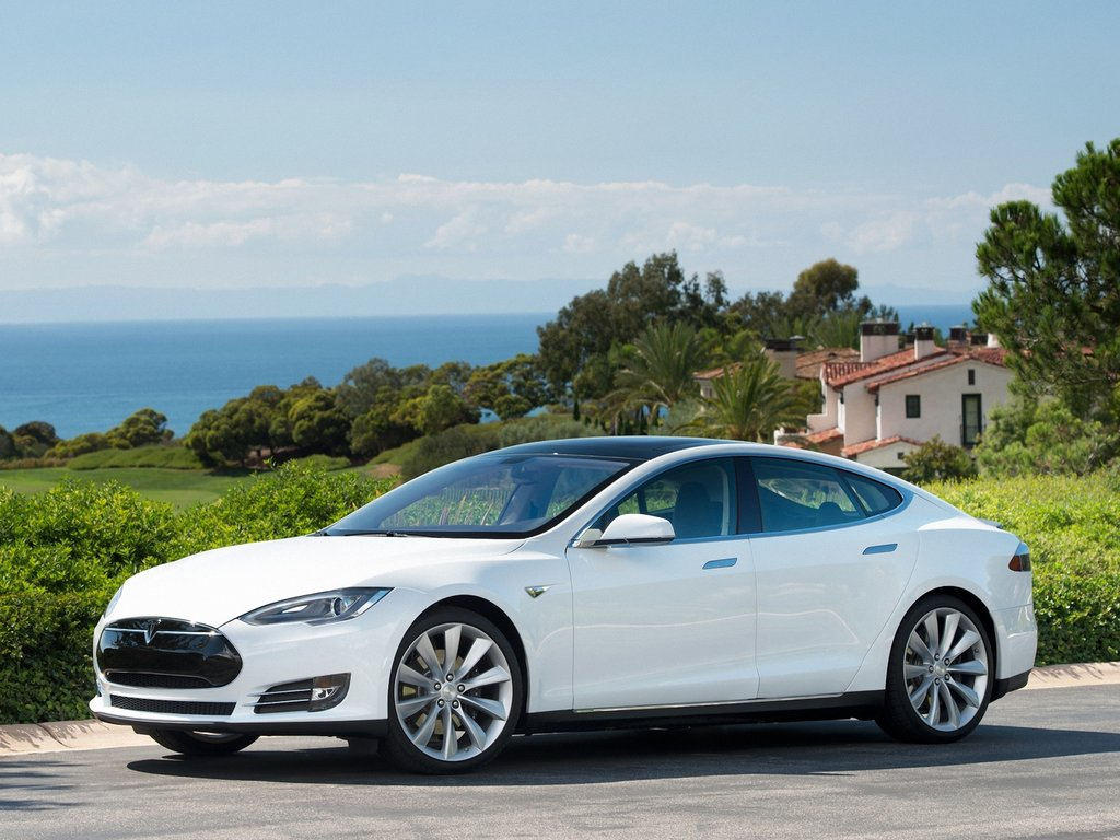 Автомобили Tesla - в чем особенность, что делает авто лучшими?