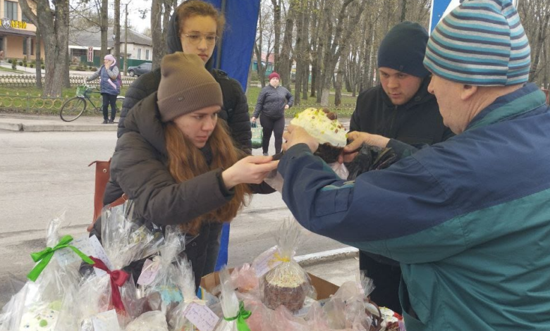 Майже 14 тисяч гривень за паски: волонтери Менської громади збирають на дрон (Фото)