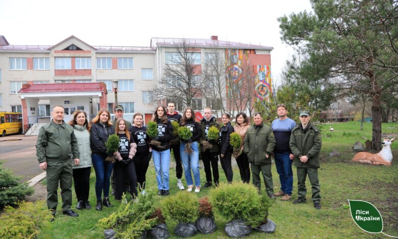 На Чернігівщині пройшла акція з озеленення (Фото)