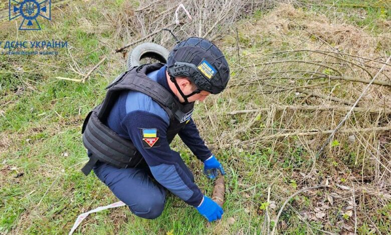 На Чернігівщині сапери продовжують розмінування й очищення території області