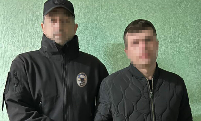 У Чернігові поліцейські затримали підозрюваного у шахрайстві за схемою «ваш родич у біді»