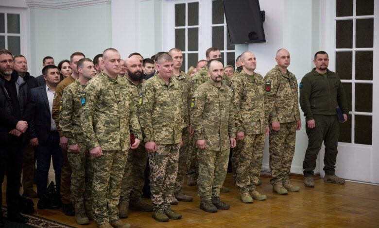 Зеленський нагородив захисників Чернігова (Фото)