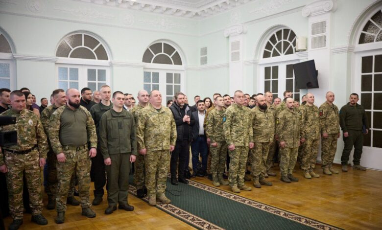 Зеленський нагородив захисників Чернігова (Фото)
