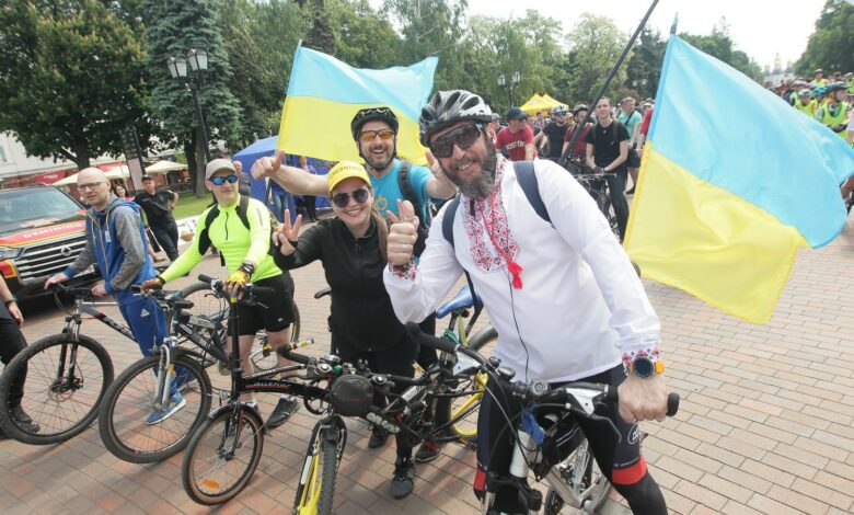 Благодійний «Велодень-2023»: в Чернігові зібрали кошти для військових 1-ї танкової Сіверської бригади (Фото)