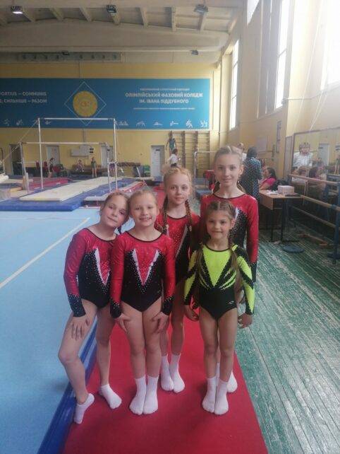 Юні ніжинські гімнастки здобули перемогу на чемпіонаті в Києві