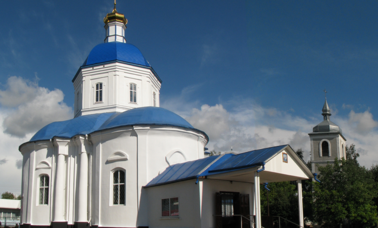 На Чернігівщині московські служителі приватизували церкву: релігійні баталії в Носівці
