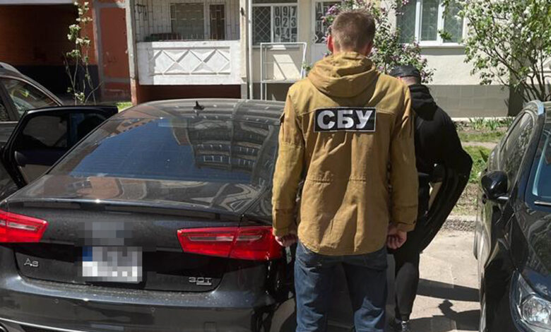На Чернігівщині СБУ викрила злочинну групу, яка організувала схему незаконного виїзду за кордон чоловіків призовного віку