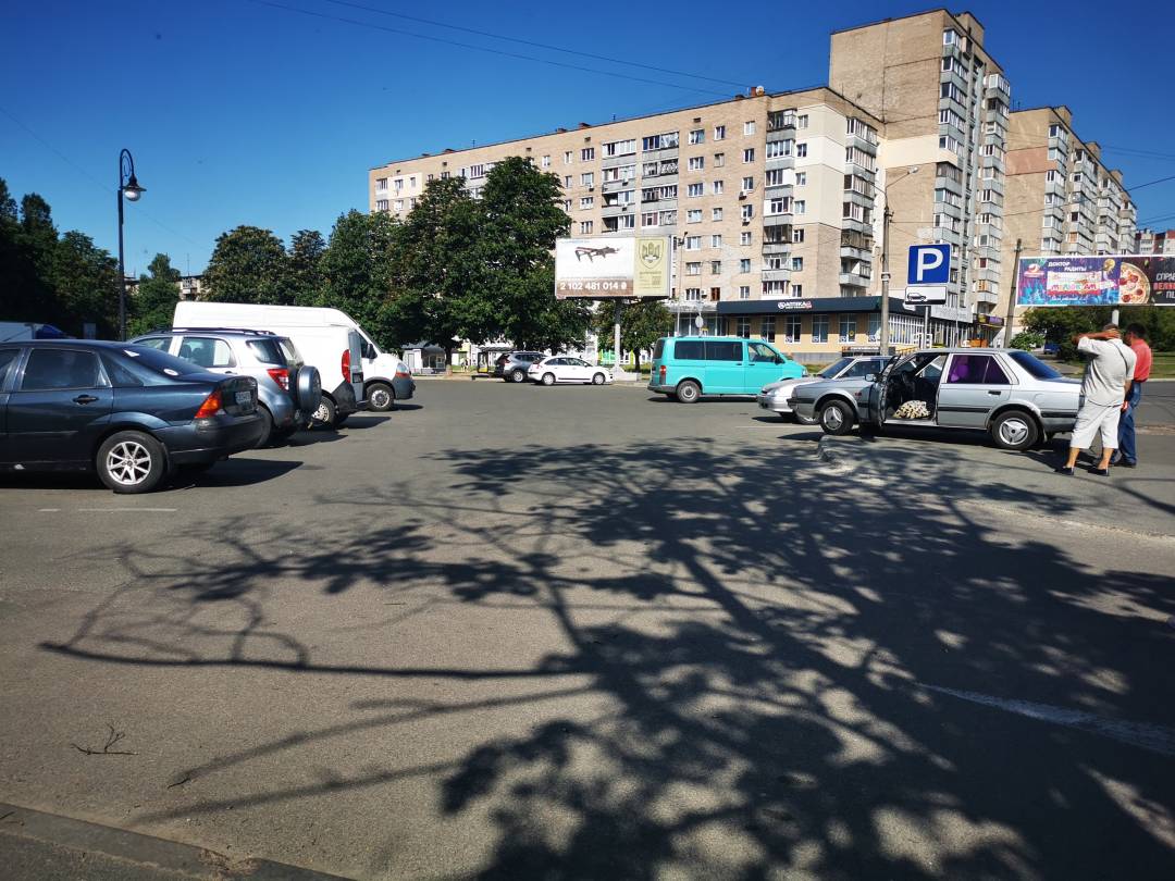 Облаштування світлофорного об’єкта, велодоріжок, автостоянки на прибудинковій території обговорила комісія з питань безпеки та організації дорожнього руху в Чернігові