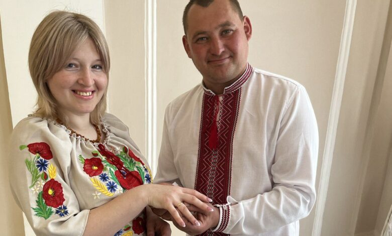 У День вишиванки на Чернігівщині одружилися вісім пар