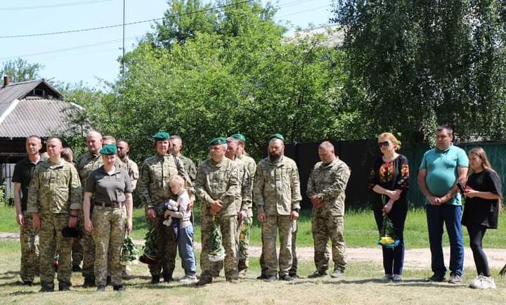 У селі на Чернігівщині відкрили пам’ятний знак загиблому прикордоннику (Фото)