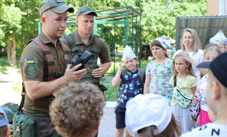 Чернігівські нацгвардійці провели «Урок мужності» в пришкільному таборі (Фото)