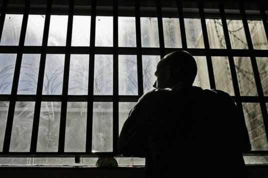До довічного ув’язнення засуджено батька з Чернігівщини, який вбив свою 1-річну доньку і намагався вбити 2-річного сина