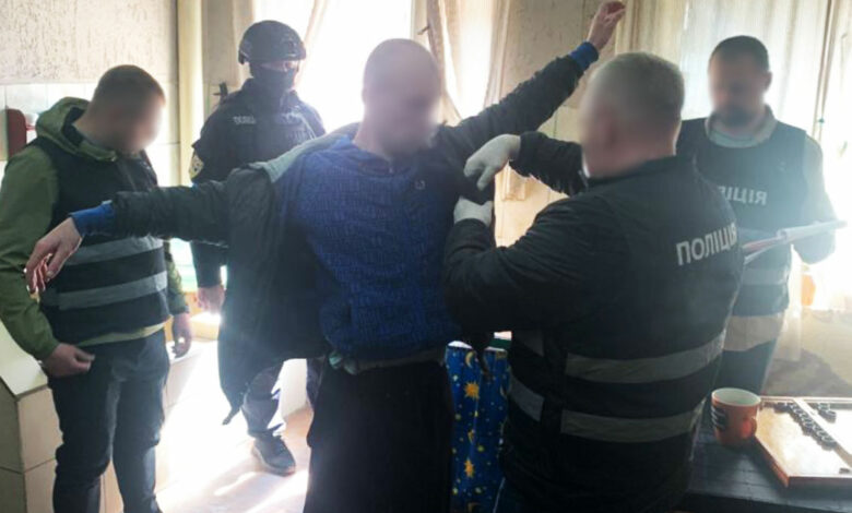 На Чернігівщині поліція повідомила про підозру групі зловмисників у наркоторгівлі (Фото)