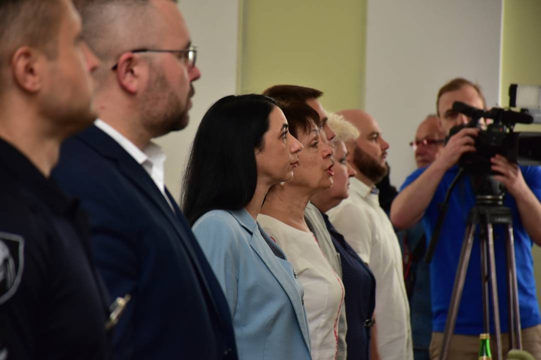 Триває 32-га (позачергова) сесія Чернігівської міської ради VIIІ скликання