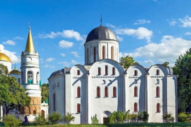 У Чернігові поновили екскурсії в один із найстаріших соборів України