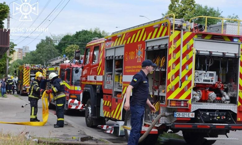У Чернігові вогнеборці ліквідували загоряння в приватному господарстві (Фото)