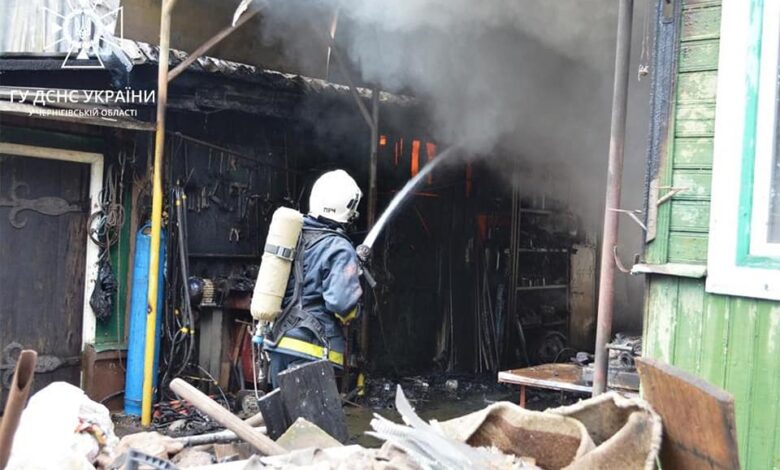 У Чернігові вогнеборці ліквідували загоряння в приватному господарстві (Фото)