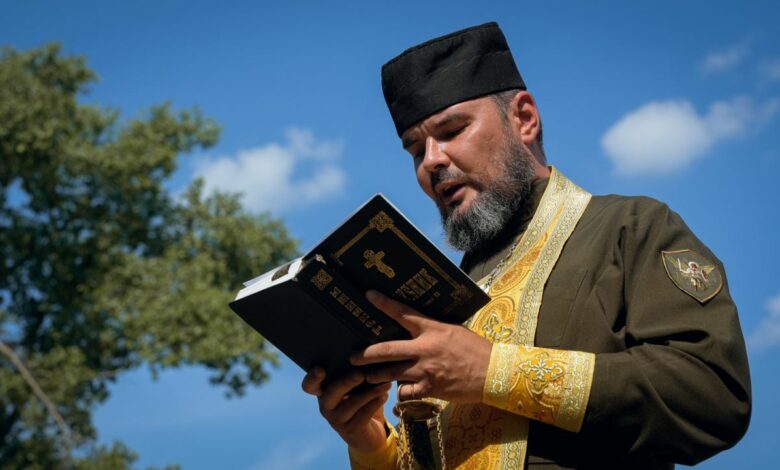 У Чернігові встановили четвертий хрест памʼяті полеглих чернігівців та військових (Фото)