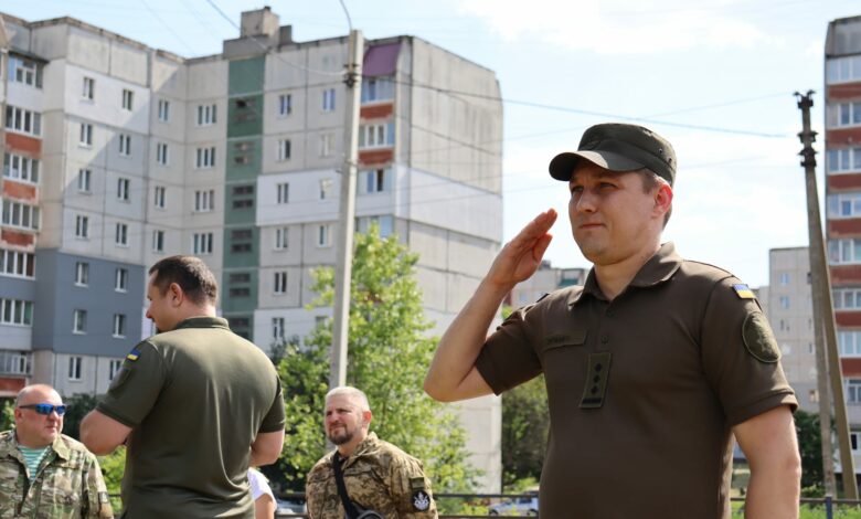 У Чернігові встановили пам’ятний хрест захисникам міста (Фото)
