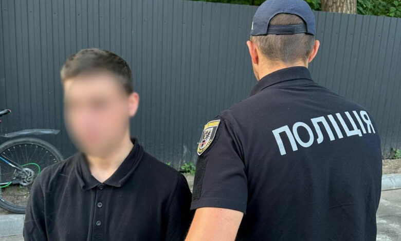 У Чернігові затримали 19-річного «закладчика» наркотиків
