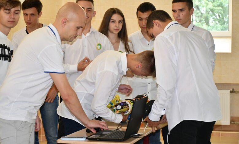 Учні з Чернігівщини розробили підводний дрон