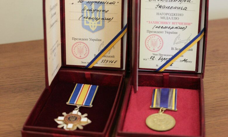 Двоє бійців із Чернігівщини отримали відзнаки посмертно