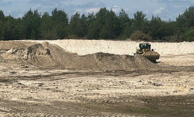Ігри з піском: кому заважає діяльність одного з підприємств Чернігівщини 