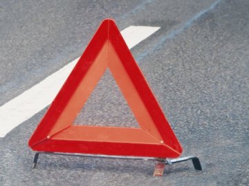 На Чернігівщині автівка злетіла у кювет і перекинулася