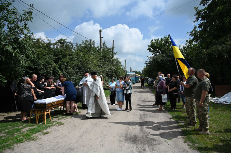 Ніжин провів в останню путь полеглого воїна