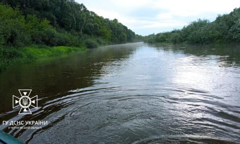 Рятувальники підняли з Десни тіла двох зниклих дівчат на Чернігівщині