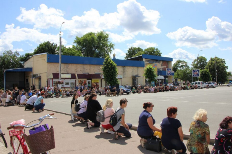 Сновщина провела в останній путь героя