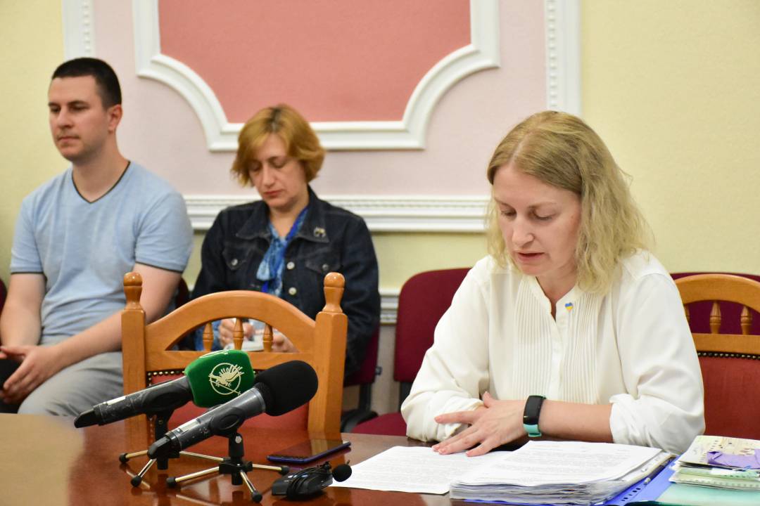 У Чернігові погодили перші заявки на отримання компенсації для ремонту житла, пошкодженого внаслідок обстрілів армією рф