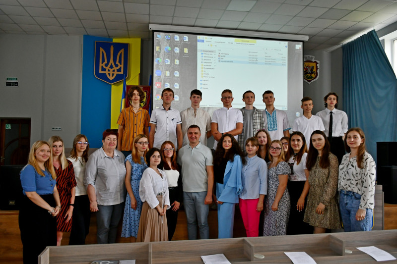 У Ніжині засідала новообрана Молодіжна рада