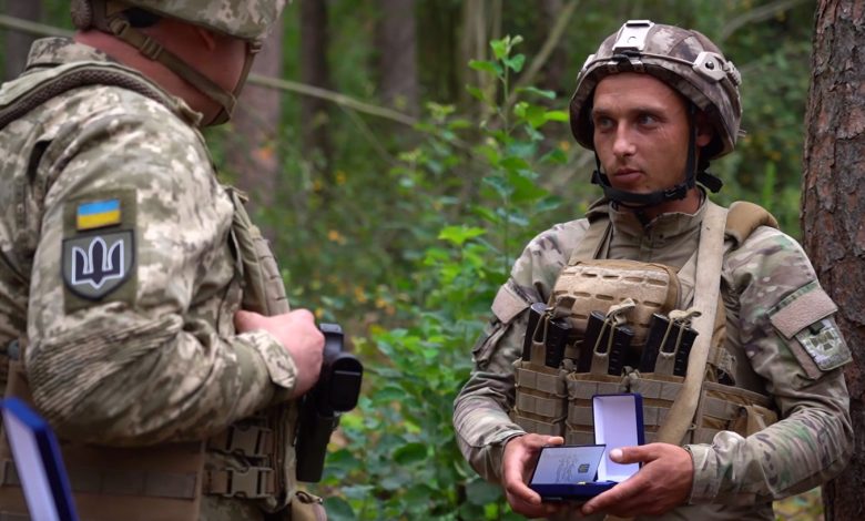 Чотирьом прикордонникам з Чернігівщині, які зупинили ДРГ, вручили нагороди