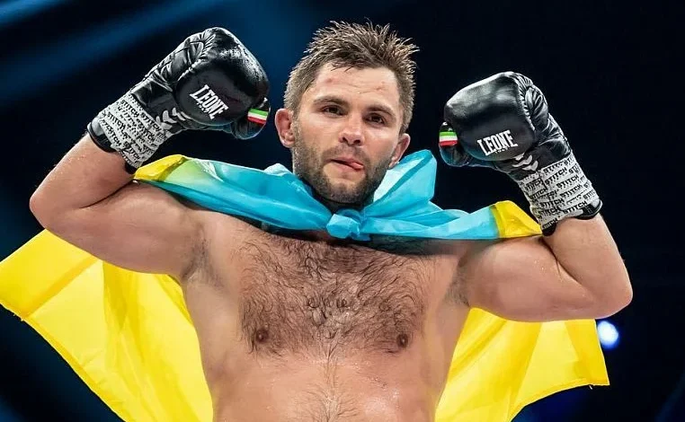 Митрофанов – про Хамзі Ширазі: «Хороший боєць, високий, відмінно рухається, багато б’є»