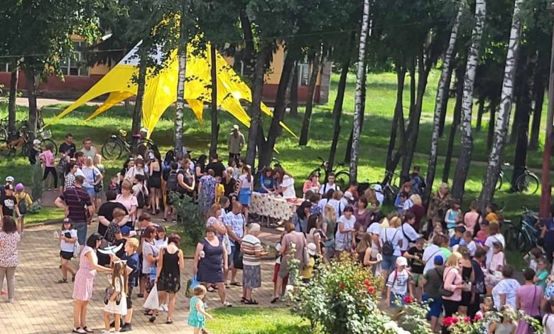 На благодійному ярмарку у менській школі зібрали понад 37 тисяч гривень (Фото)