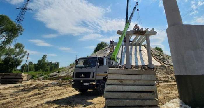 Новий автомобільний міст через Десну буде кращий від зруйнованого (Фото)