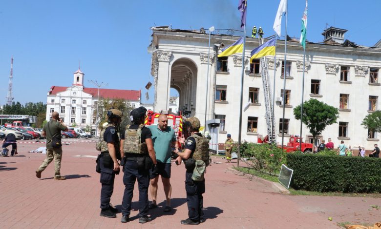 Поліція документує наслідки терору росіян у Чернігові (Фото)