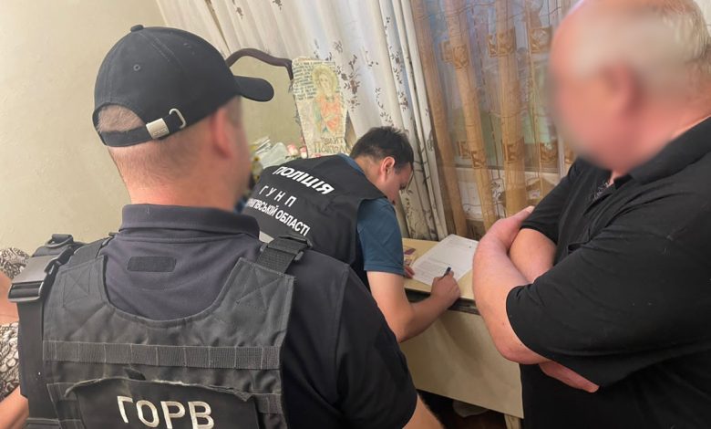 Правоохоронці Чернігівщини припинили діяльність злочинної групи, яка переправляла ухилянтів за кордон (Фото)