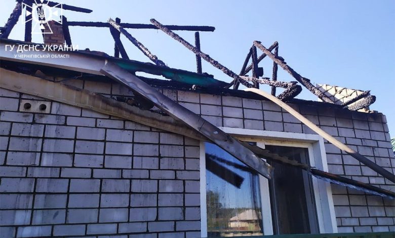 У Чернігівській області вогнеборці ліквідували 2 пожежі житлових будинків (Фото)