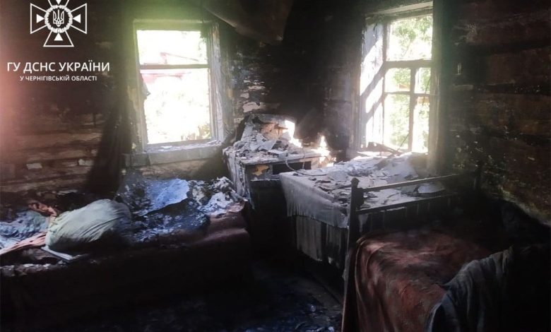 У Чернігівській області вогнеборці ліквідували 2 пожежі житлових будинків (Фото)