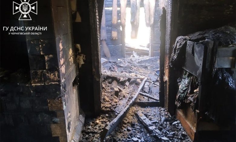 У Чернігівській області вогнеборці ліквідували 2 пожежі житлових будинків (Фото)