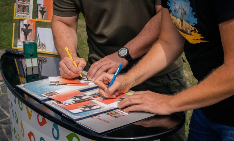 У Чернігові погасили нову марку «Винищувачі зла» (Фото)