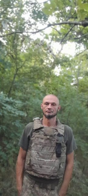 У громаді на Чернігівщині проведуть в останню путь воїна